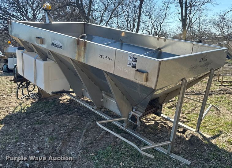 image for item NF9506 Henderson salt spreader