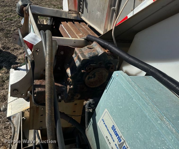 image for item NF9506 Henderson salt spreader