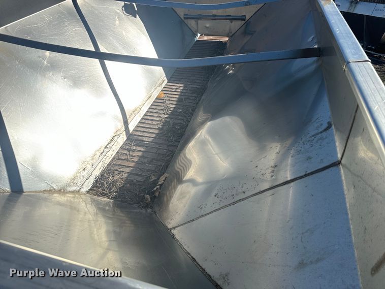 image for item NF9506 Henderson salt spreader