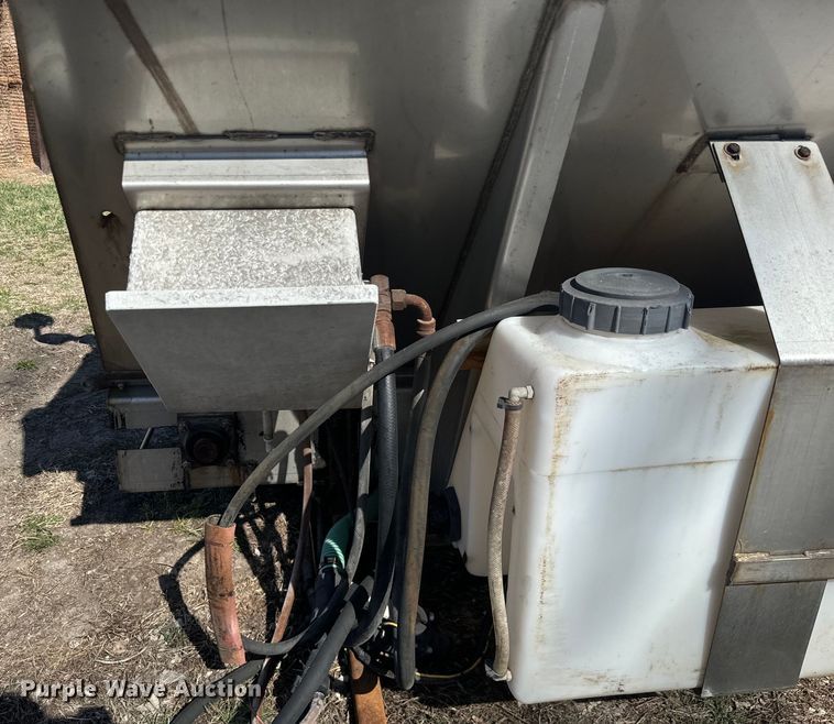 image for item NF9507 Warren AC-2420A-13 salt spreader