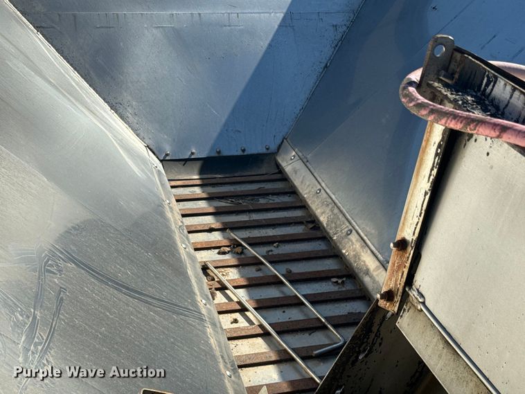 image for item NF9507 Warren AC-2420A-13 salt spreader