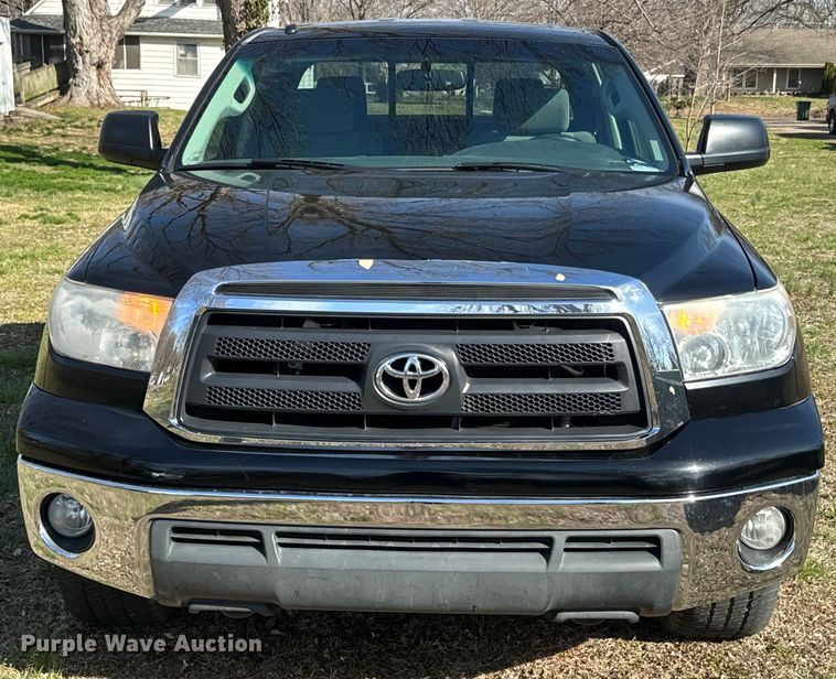 image for item NF9508 2013 Toyota Tundra  Double Cab pickup truck