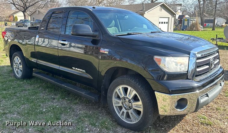 image for item NF9508 2013 Toyota Tundra  Double Cab pickup truck