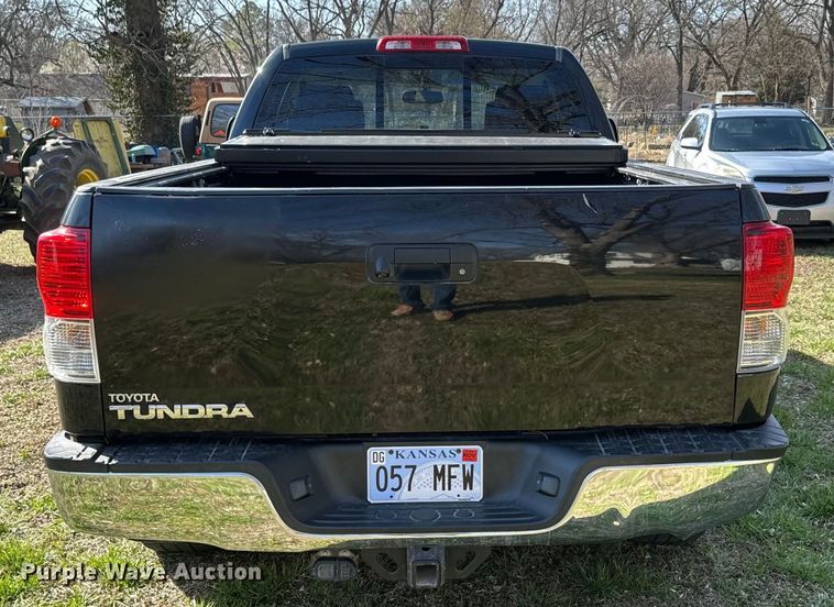 image for item NF9508 2013 Toyota Tundra  Double Cab pickup truck