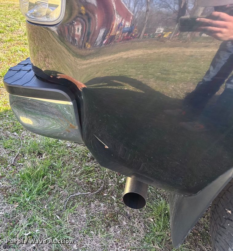 image for item NF9508 2013 Toyota Tundra  Double Cab pickup truck