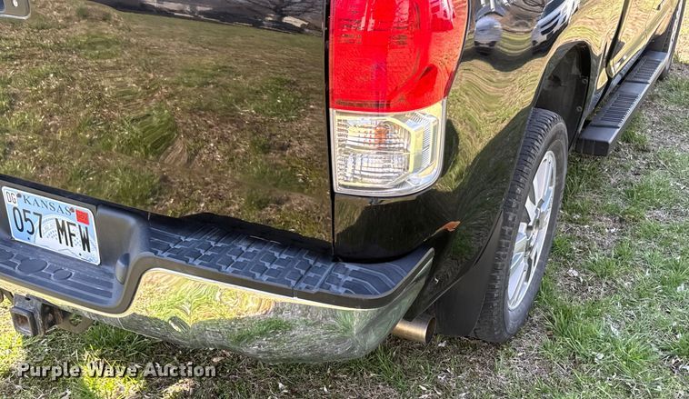image for item NF9508 2013 Toyota Tundra  Double Cab pickup truck