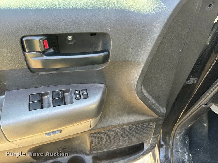 image for item NF9508 2013 Toyota Tundra  Double Cab pickup truck