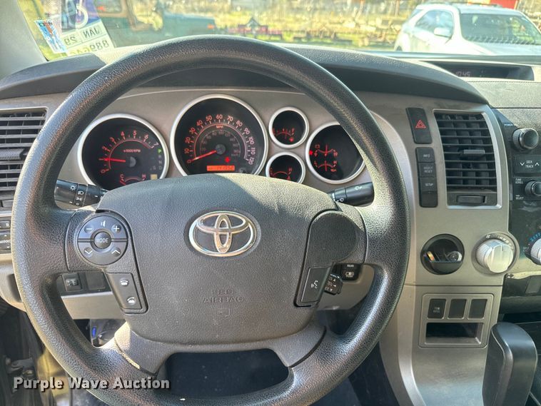 image for item NF9508 2013 Toyota Tundra  Double Cab pickup truck