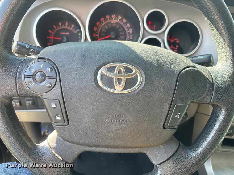 image for item NF9508 2013 Toyota Tundra  Double Cab pickup truck