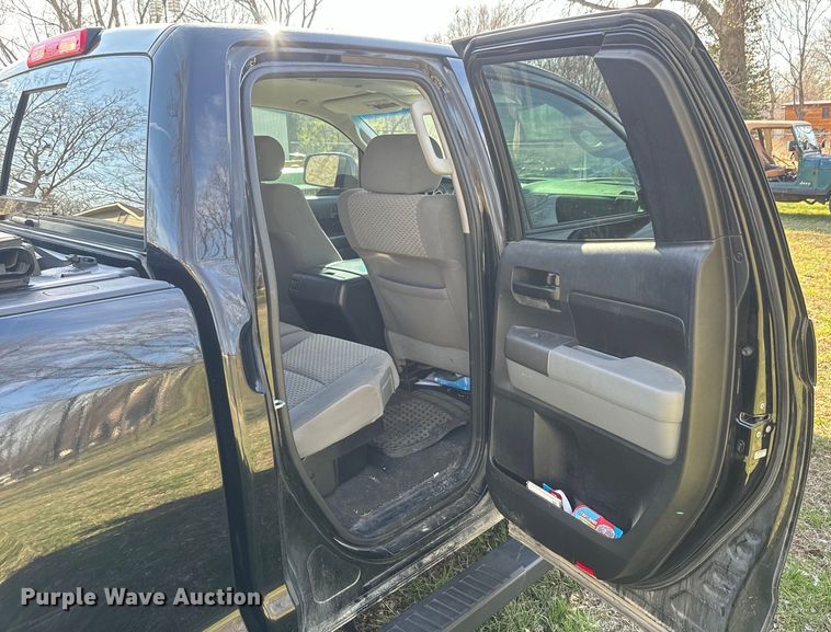 image for item NF9508 2013 Toyota Tundra  Double Cab pickup truck