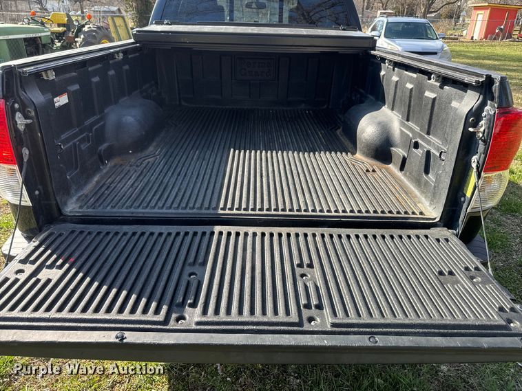 image for item NF9508 2013 Toyota Tundra  Double Cab pickup truck
