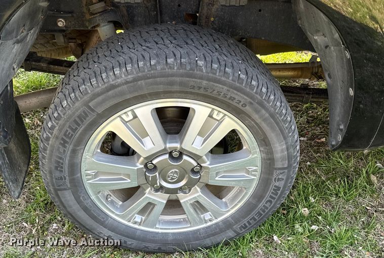 image for item NF9508 2013 Toyota Tundra  Double Cab pickup truck