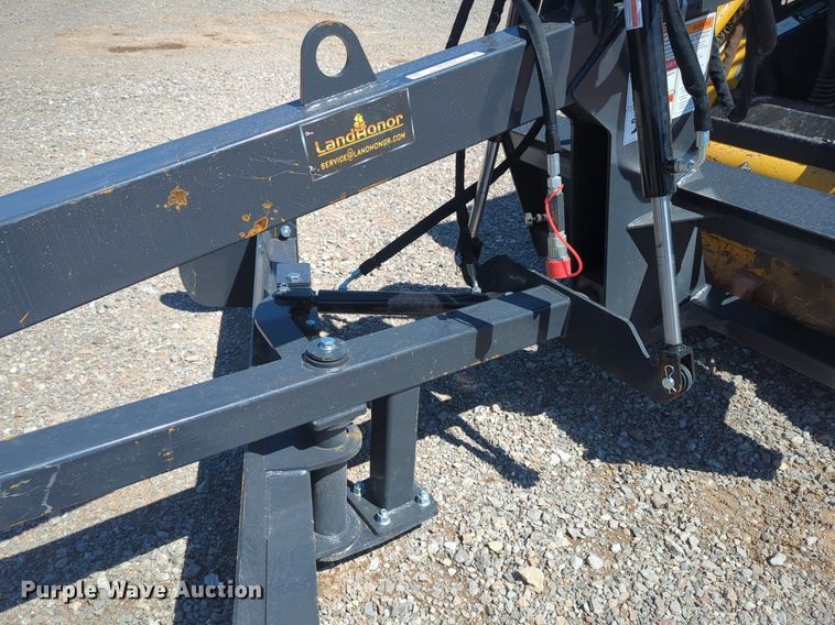 image for item NG9362 2023 Land Honor GM-12-96W skid steer grader