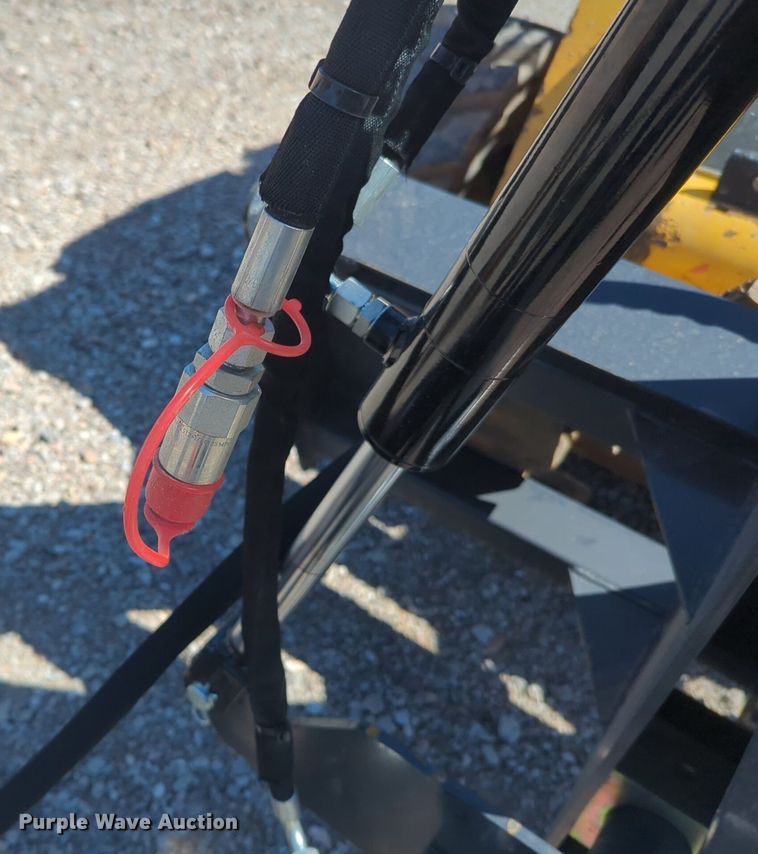 image for item NG9362 2023 Land Honor GM-12-96W skid steer grader