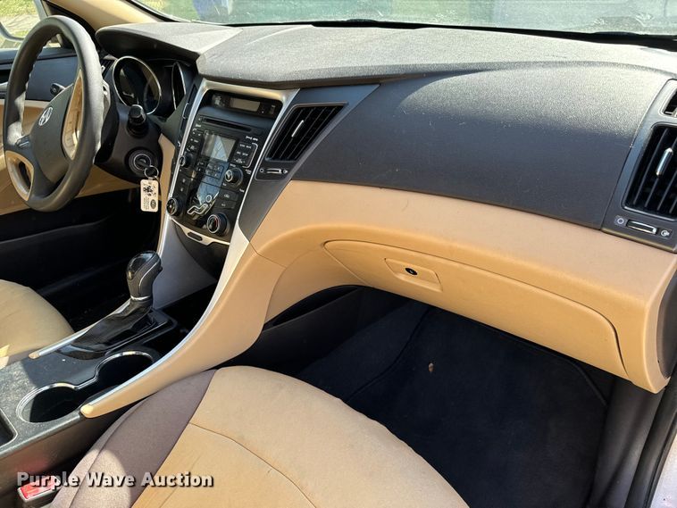 image for item NH9008 2011 Hyundai Sonata 