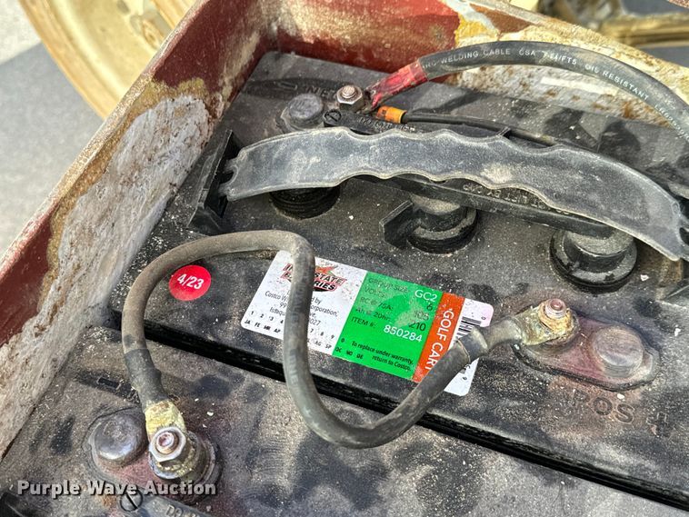 image for item NH9011 1997 SkyJack SJ3220 scissor lift