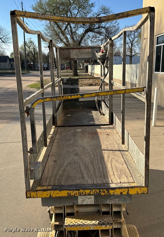 image for item NH9012 Terex TS20 scissor lift