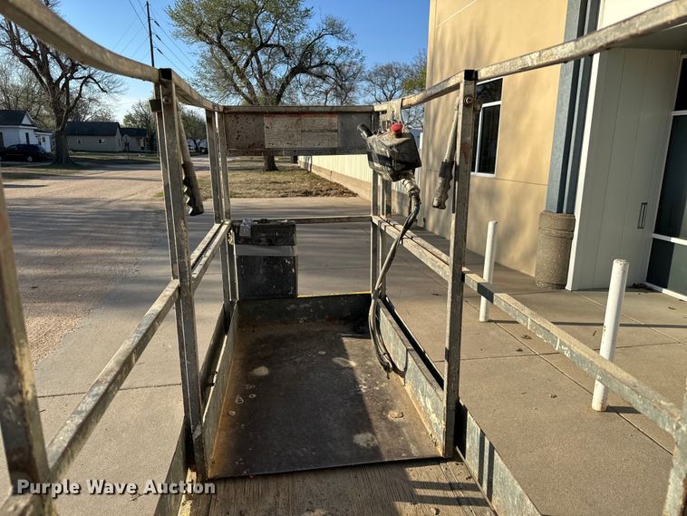 image for item NH9012 Terex TS20 scissor lift