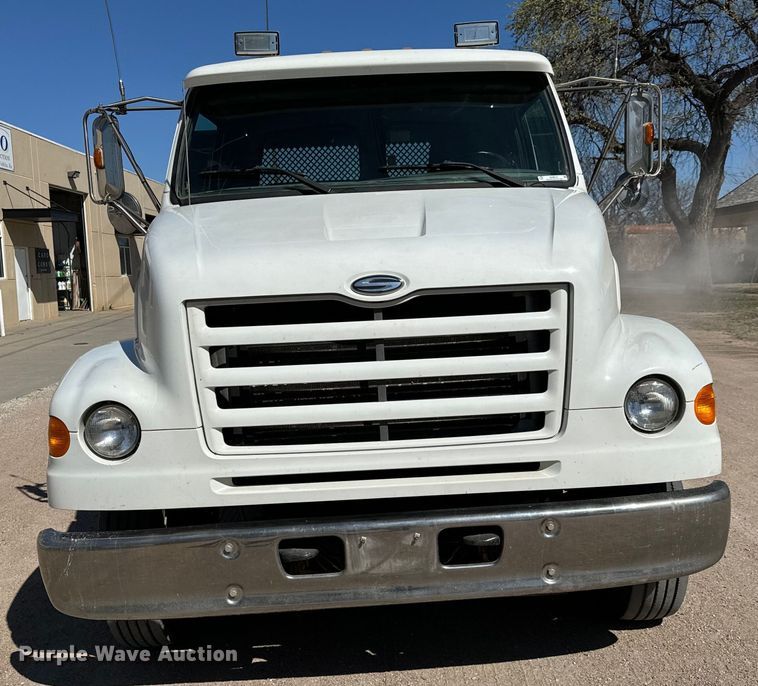 image for item NH9019 2000 Sterling  L7500 dump flatbed truck