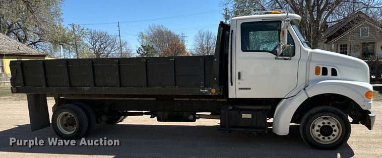 image for item NH9019 2000 Sterling  L7500 dump flatbed truck