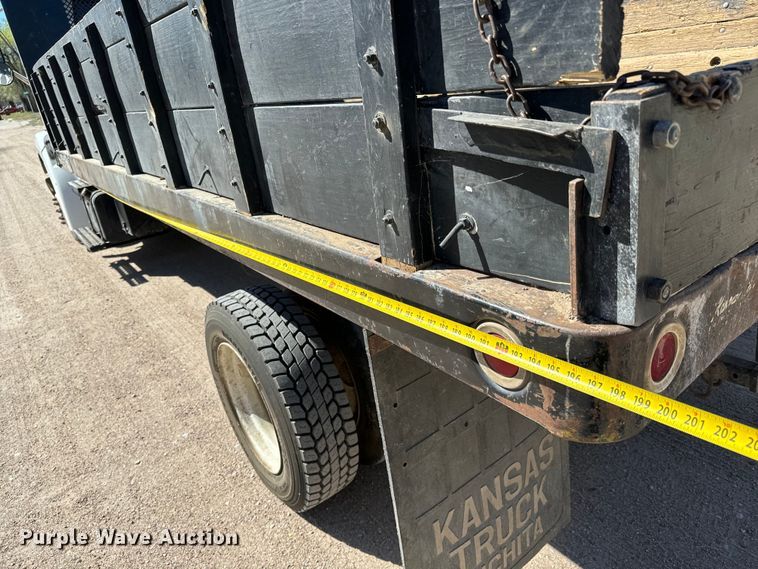 image for item NH9019 2000 Sterling  L7500 dump flatbed truck