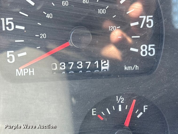 image for item NH9019 2000 Sterling  L7500 dump flatbed truck