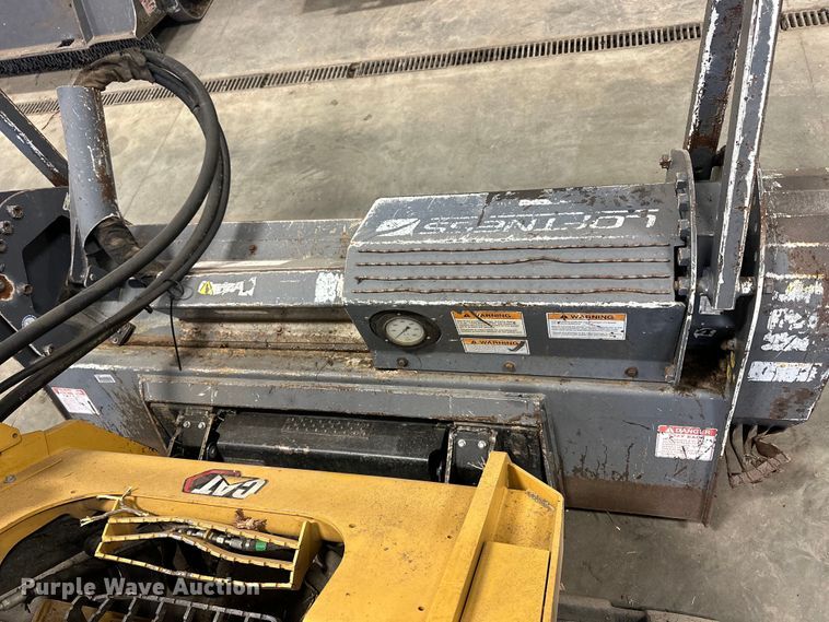 image for item NJ9406 Loftness 71CCHS933J3 skid steer mulcher