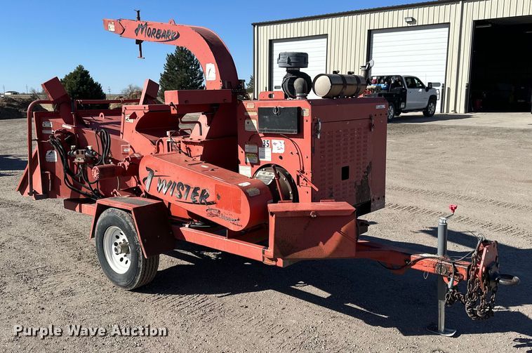 image for item NJ9410 2008 Morbark Twister wood chipper