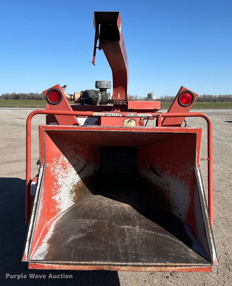 image for item NJ9410 2008 Morbark Twister wood chipper