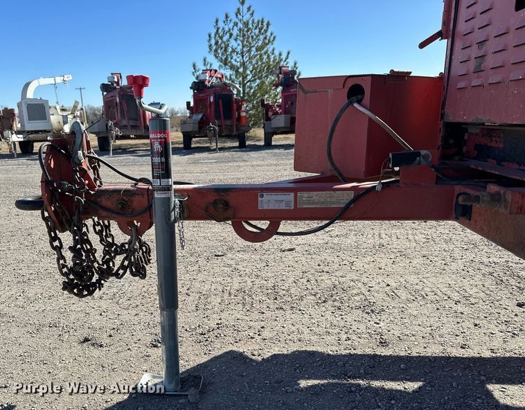 image for item NJ9410 2008 Morbark Twister wood chipper