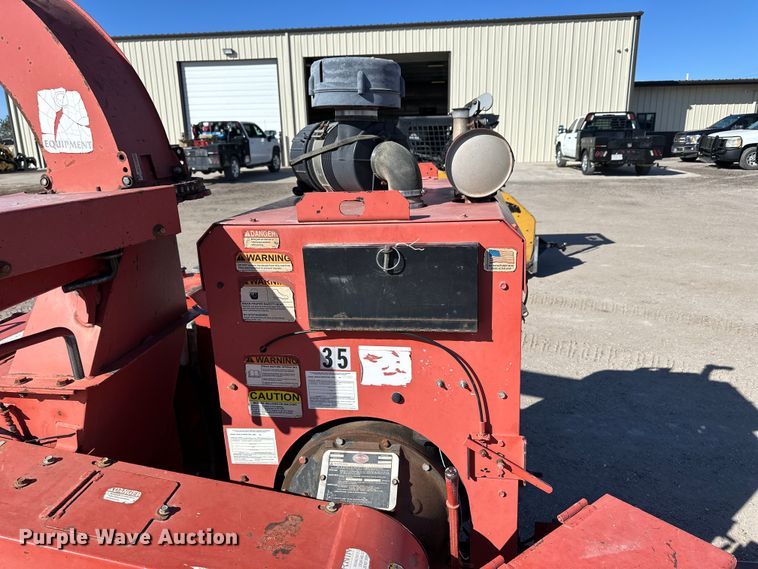 image for item NJ9410 2008 Morbark Twister wood chipper