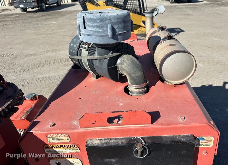 image for item NJ9410 2008 Morbark Twister wood chipper