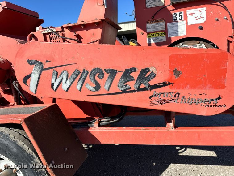 image for item NJ9410 2008 Morbark Twister wood chipper