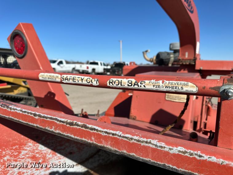 image for item NJ9410 2008 Morbark Twister wood chipper