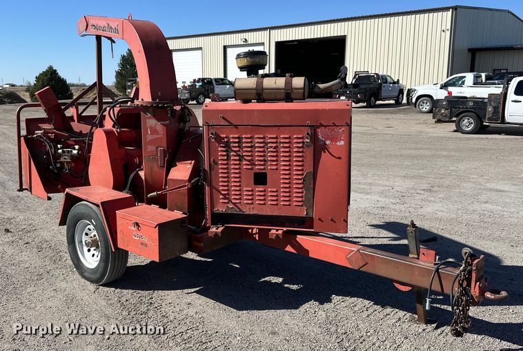 image for item NJ9411 2009 Morbark Beever M12D wood chipper