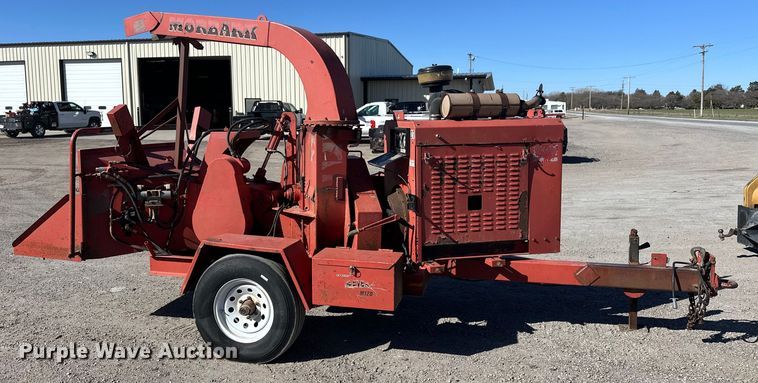 image for item NJ9411 2009 Morbark Beever M12D wood chipper