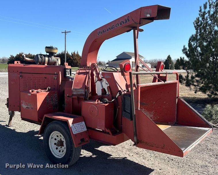 image for item NJ9411 2009 Morbark Beever M12D wood chipper