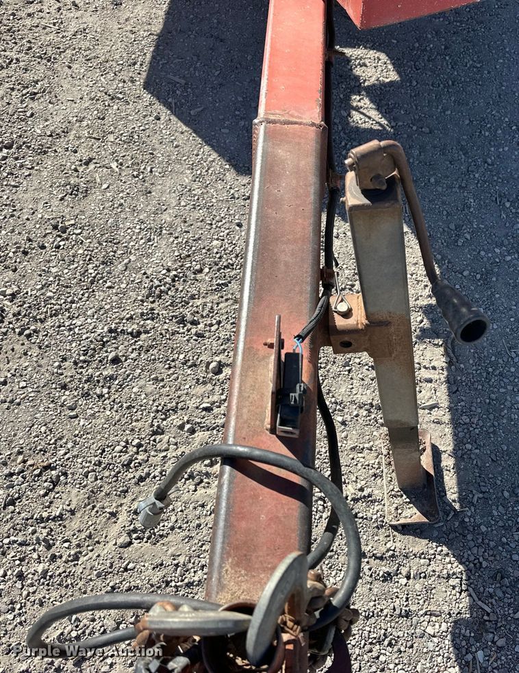 image for item NJ9411 2009 Morbark Beever M12D wood chipper