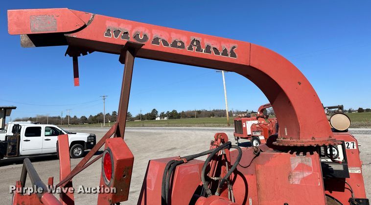 image for item NJ9411 2009 Morbark Beever M12D wood chipper