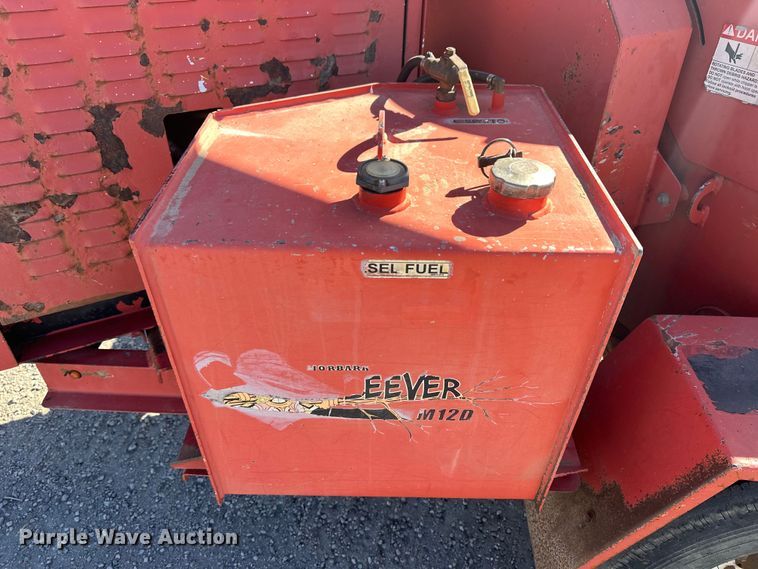 image for item NJ9411 2009 Morbark Beever M12D wood chipper