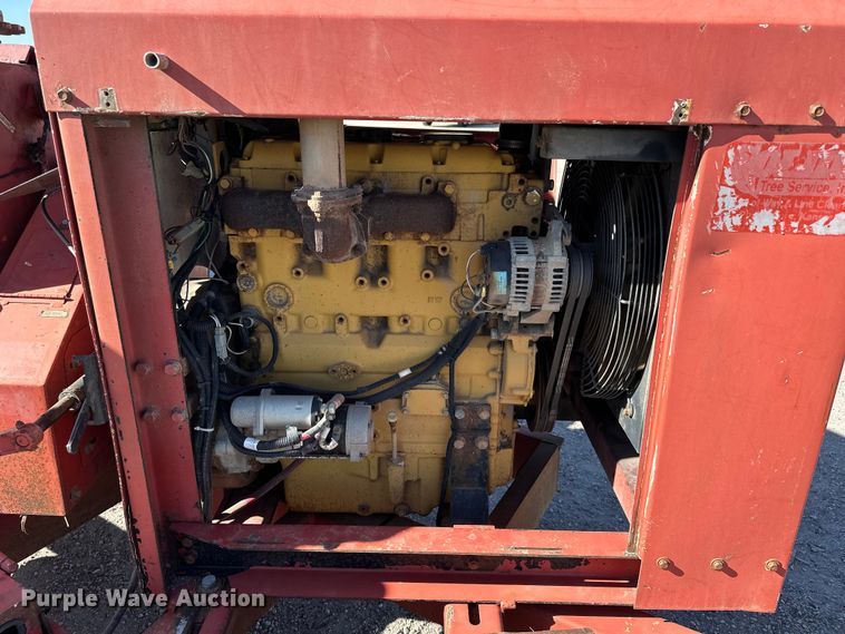 image for item NJ9411 2009 Morbark Beever M12D wood chipper