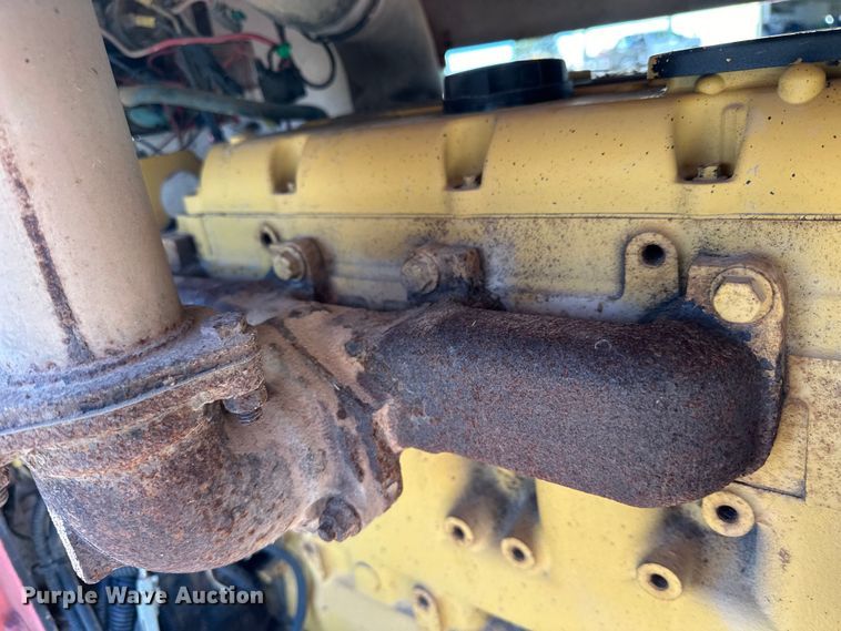 image for item NJ9411 2009 Morbark Beever M12D wood chipper