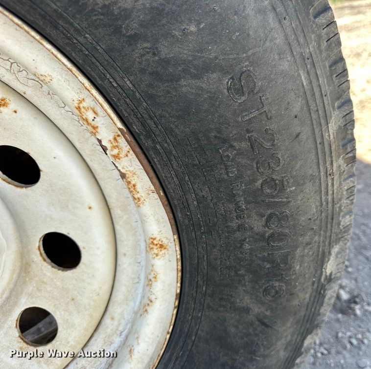 image for item NJ9411 2009 Morbark Beever M12D wood chipper