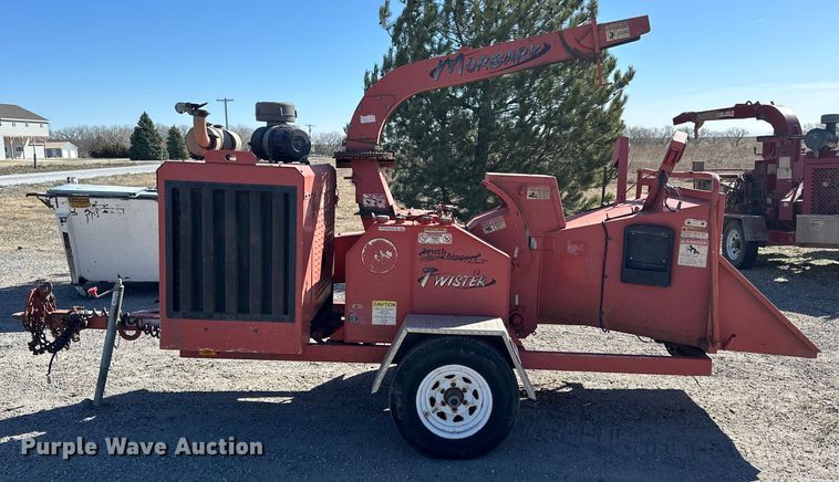 image for item NJ9412 2008 Morbark Twister wood chipper