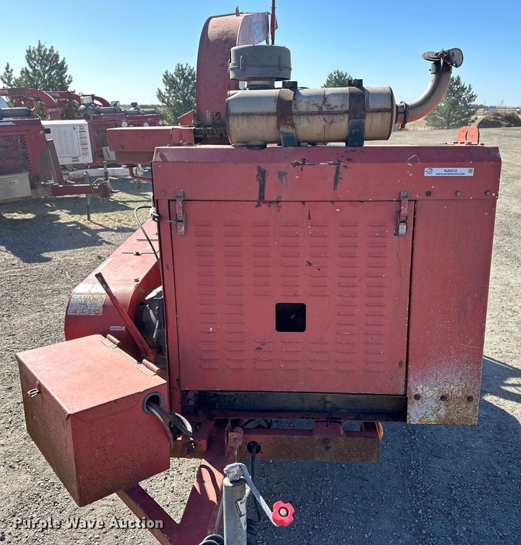 image for item NJ9412 2008 Morbark Twister wood chipper