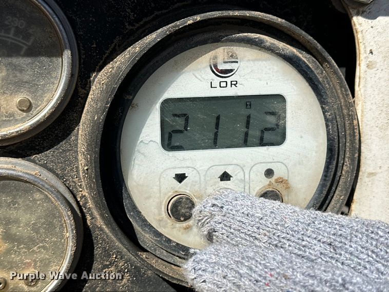 image for item NJ9412 2008 Morbark Twister wood chipper