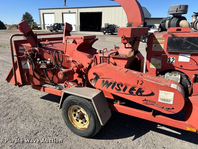 image for item NJ9412 2008 Morbark Twister wood chipper