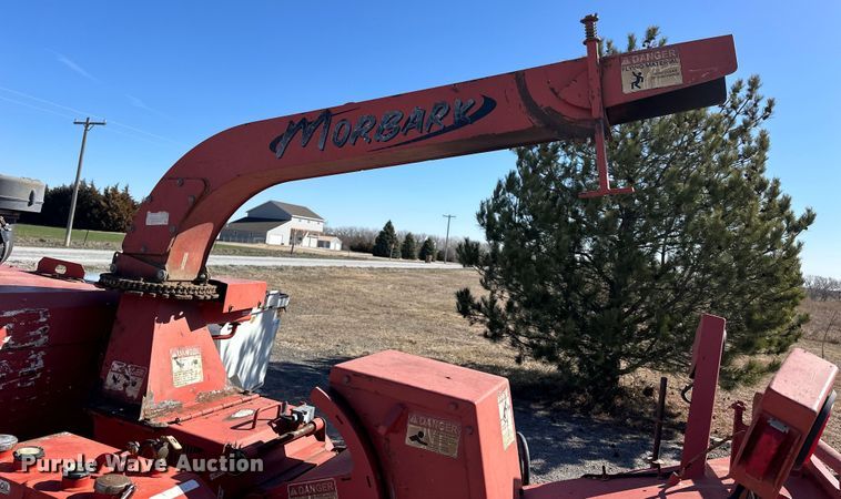 image for item NJ9412 2008 Morbark Twister wood chipper