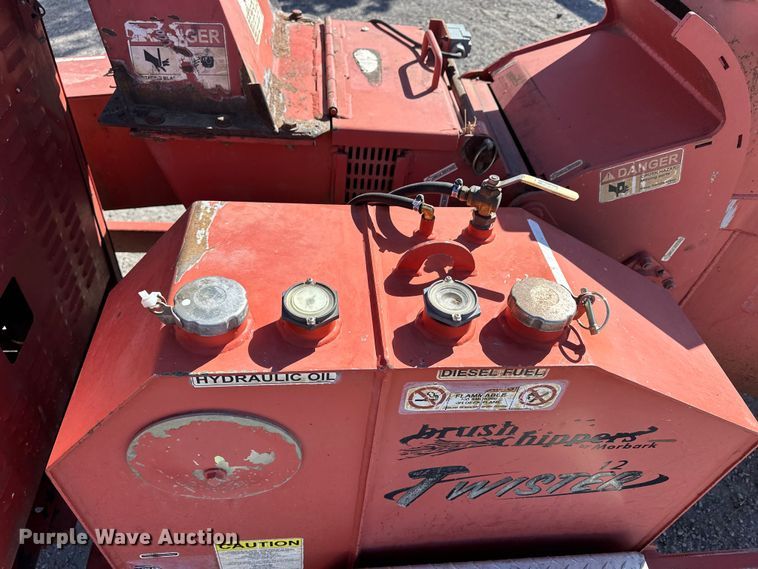 image for item NJ9412 2008 Morbark Twister wood chipper