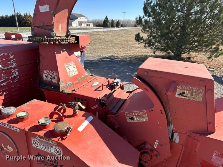 image for item NJ9412 2008 Morbark Twister wood chipper